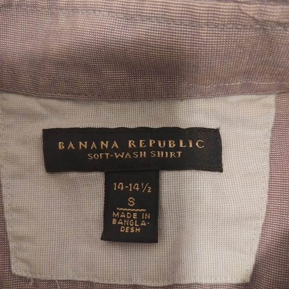 Banana Republic Soft Wash Button Down Size Small Purple